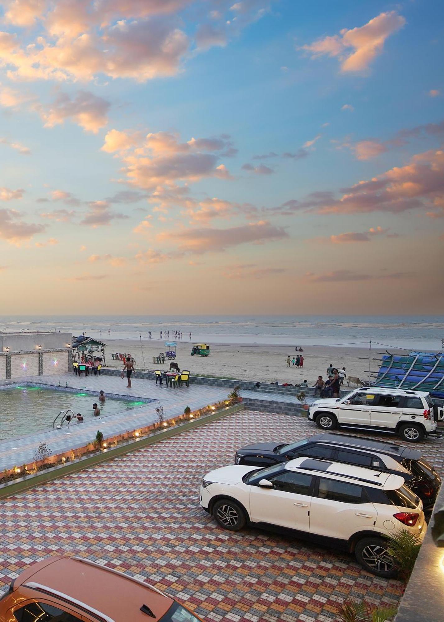 Goa Beach Resort On Beach Mandarmani Exterior photo